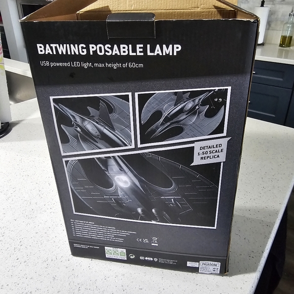 Batwing Posable Lamp DC Comics Batman 1989 Style In Box - Picture 16 of 16